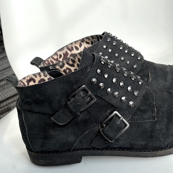 LUCKY BRAND DOSEY BOOTIES studded black suede - Picture 5 of 9